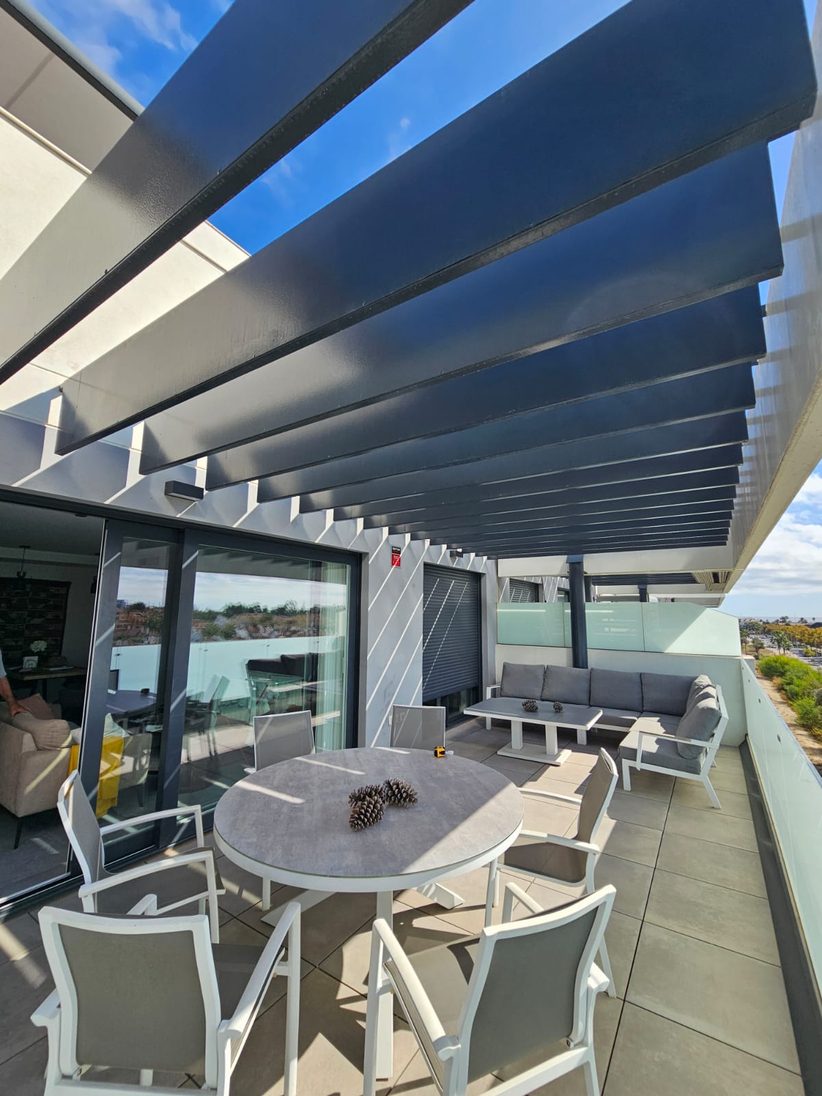 Imagen de Toldos Motorizados, Manuales y Pérgolas